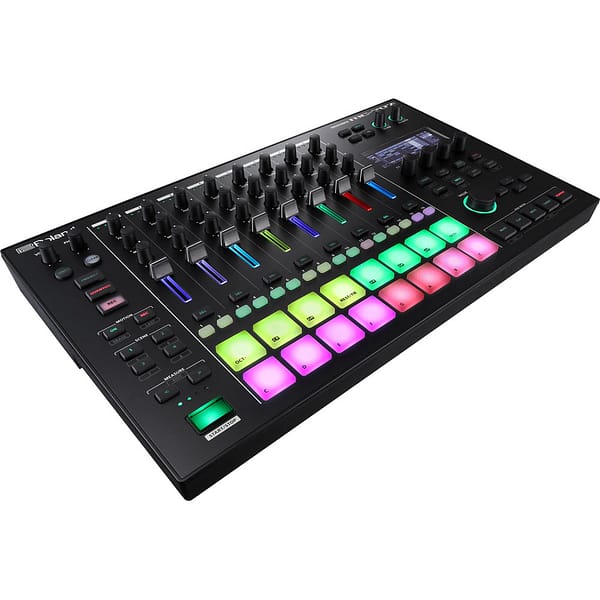Roland MC-707 GrooveBox
